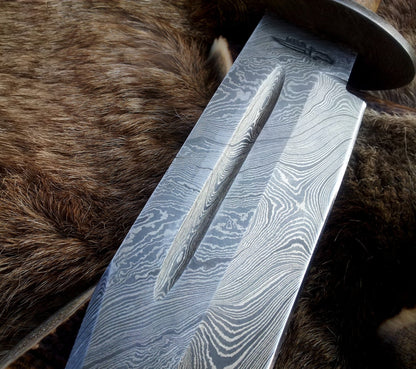 Vintage Bowie Knife with Custom Handcrafted Damascus Steel Blade & Stag Horn Handle - 14 Inches