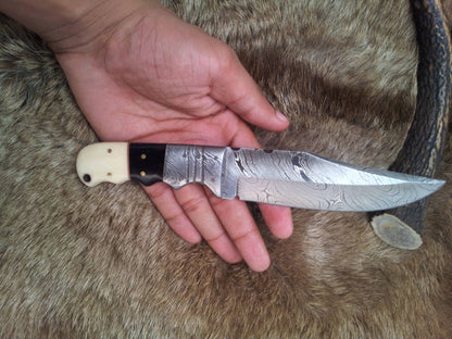 Handmade Damascus Knife