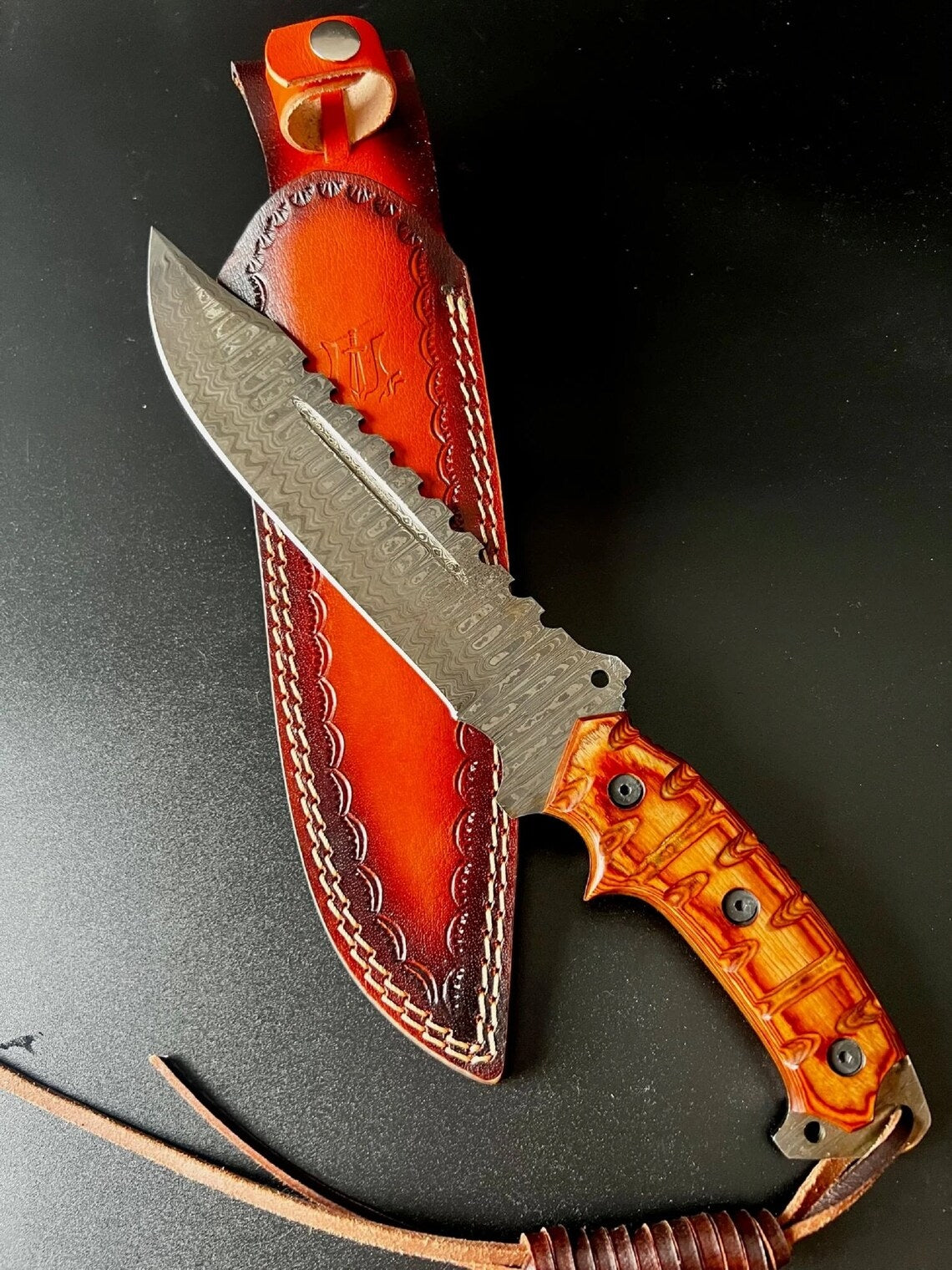 Custom Handmade Damascus Steel Fighter Bowie Knife with Exotic Wood Handle and Leather Sheath