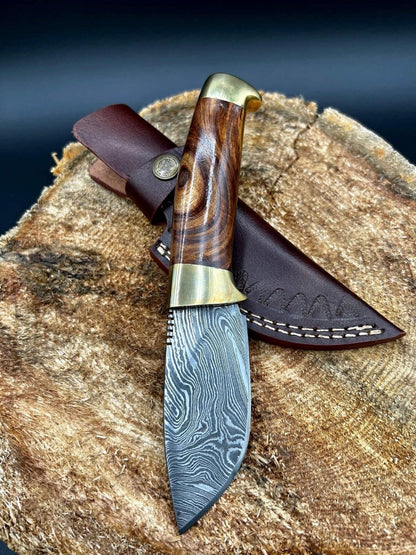 Skinning Blade Damascus Steel Knife with Rosewood Handle, 8-inch