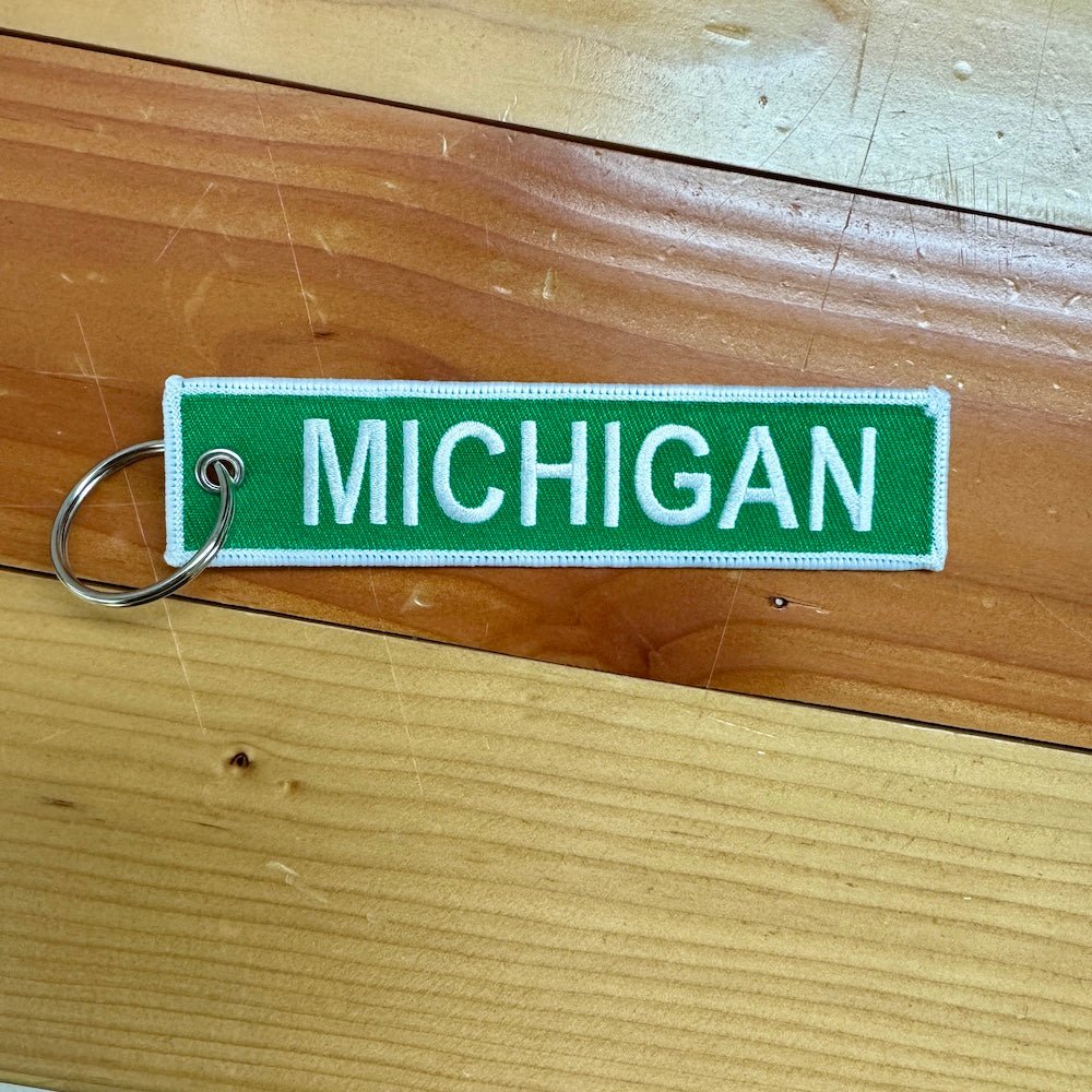Keychain - Michigan Pull